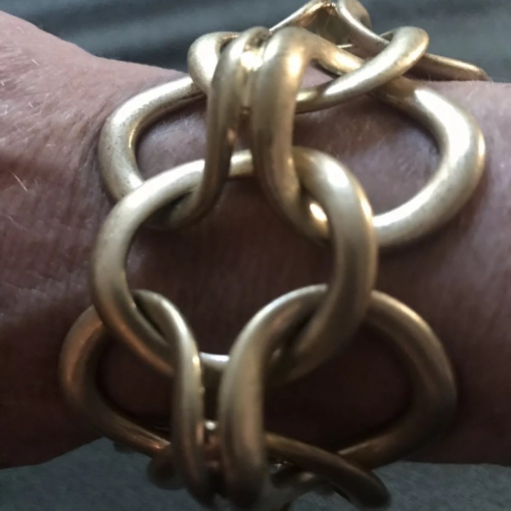 Stella & Dot Matte Gold Bracelet - Picture 3 of 4